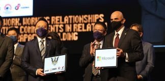 Government-of-Sarawak-and-Microsoft-partner-to-digitalize-public-sector-future-proof-industry-and-build-resilience-with-digital-skills